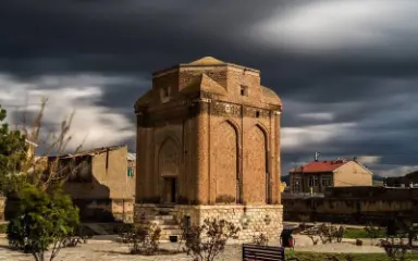 گنبد سرخ مراغه
