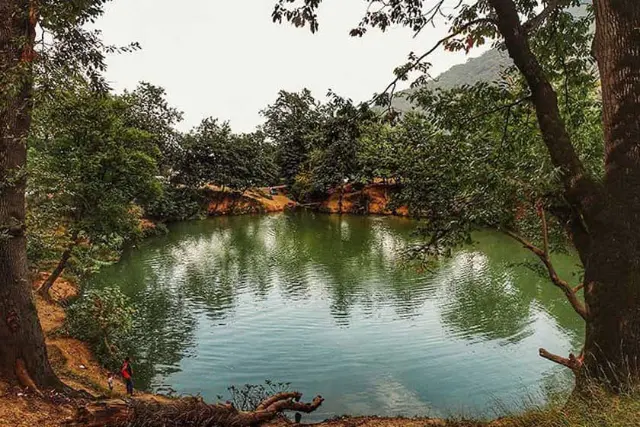 چشم‌اندازی از چشمه گل رامیان