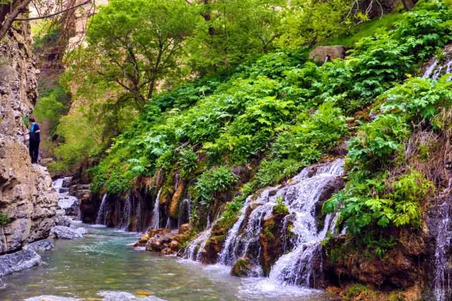 طبیعت بکر آبشار هفت چشمه