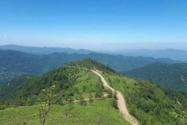 چشم‌اندازی از ییلاق هلودشت