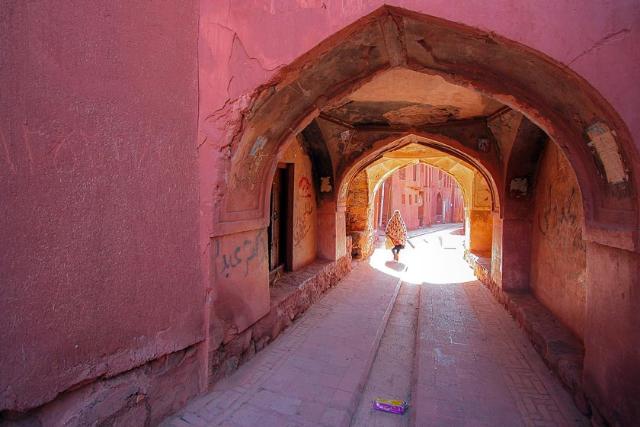 معابر قدیمی روستای ابیانه