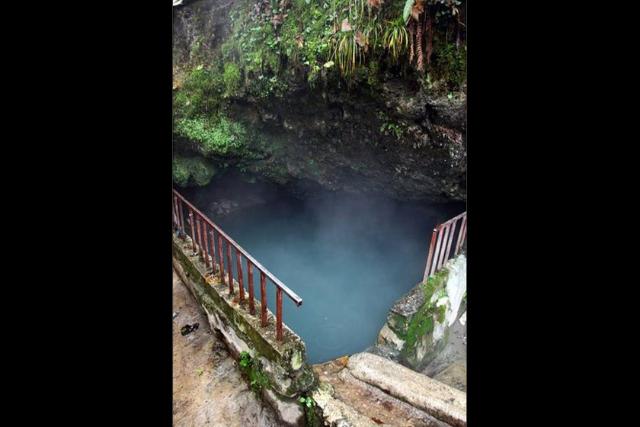 آب گرم فلکده