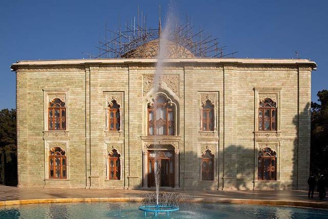 نمای بیرونی کاخ مرمر تهران