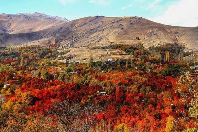 روستای سیلوار در پاییز