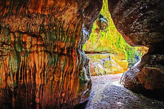 تنگنای غار زینگان