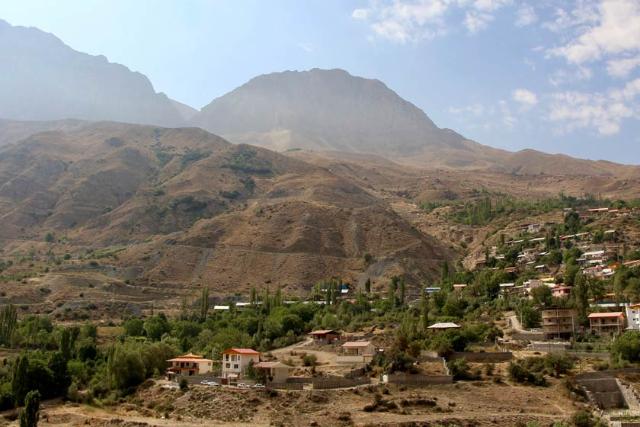 دورنمایی از روستای پلور