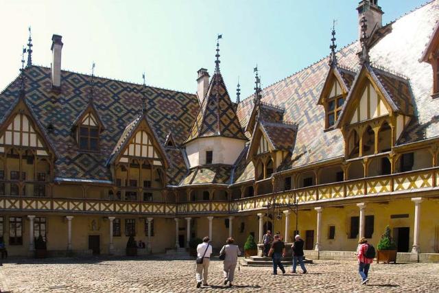 موزه اوتل دیوی بون؛ منبع عکس: tripadvisor.com؛ عکاس: The_Loup_Garou 