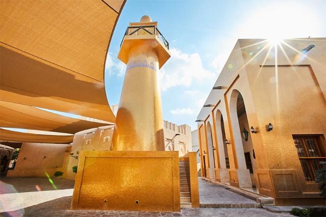 مسجد طلایی در دهکده فرهنگی کاتارا، منبع عکس: visitqatar.com، عکاس: ناشناس