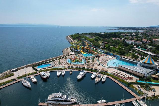پارک آبی مارینا؛ منبع عکس: marinaaquapark، عکاس: نامشخص