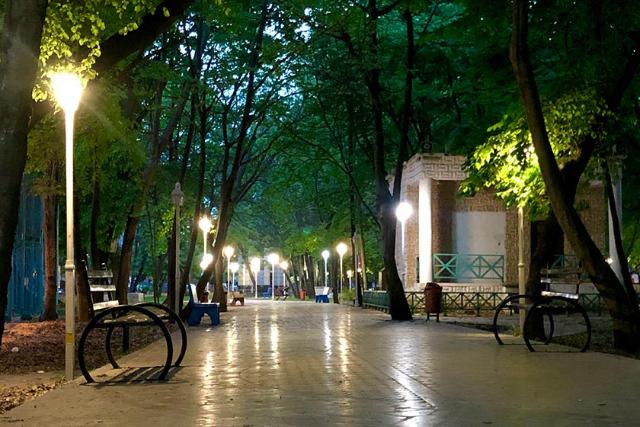 پارک جنگلی طاهباز در شب؛ منبع عکس: گوگل مپ؛ عکاس: علیرضا نجفی