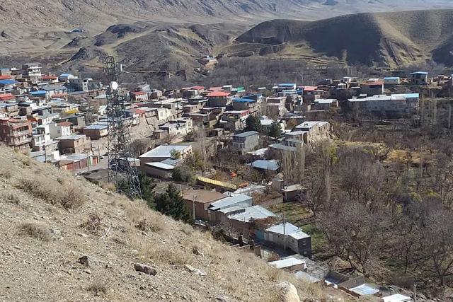 روستای راونج دلیجان؛ منبع عکس: اینستاگرام (آیدی ravanjj) ؛ عکاس: نامشخص