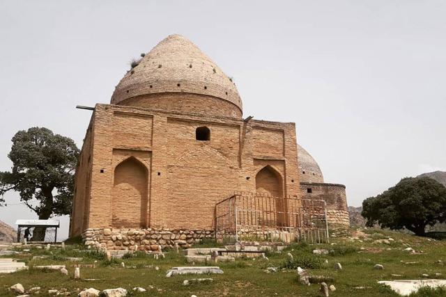 مقبره حیات‌ الغیب؛ منبع عکس: مستر بلیط؛ عکاس: نامشخص