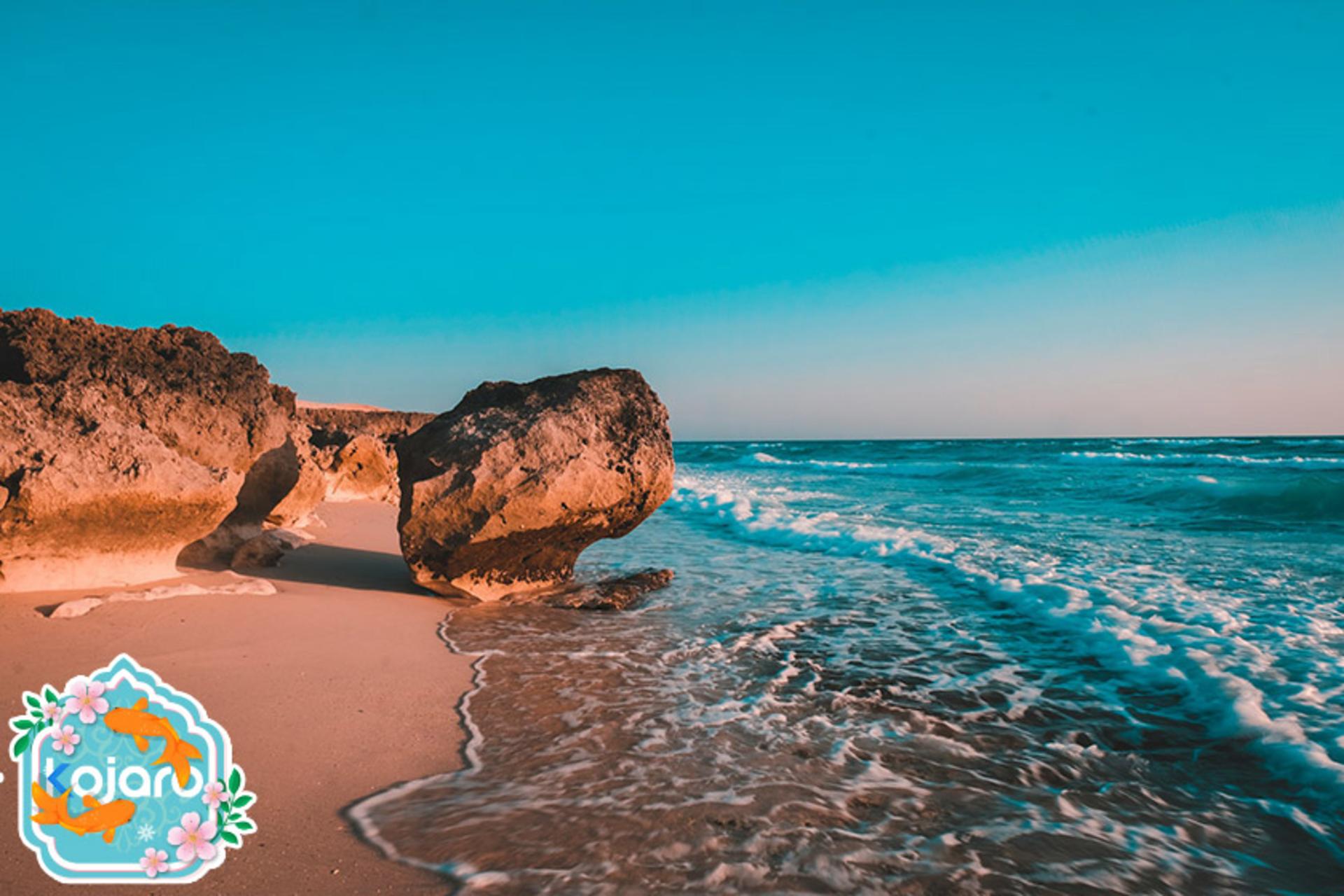 ساحل جزیره کیش؛ منبع عکس: Unsplash؛ عکاس: سام مقدم خامش