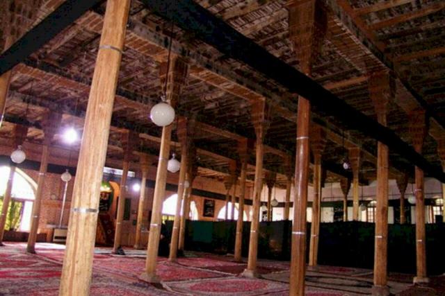 مسجد ملا معزالدين؛ منبع عکس: irantourismonline.com؛ عکاس: نامشخص