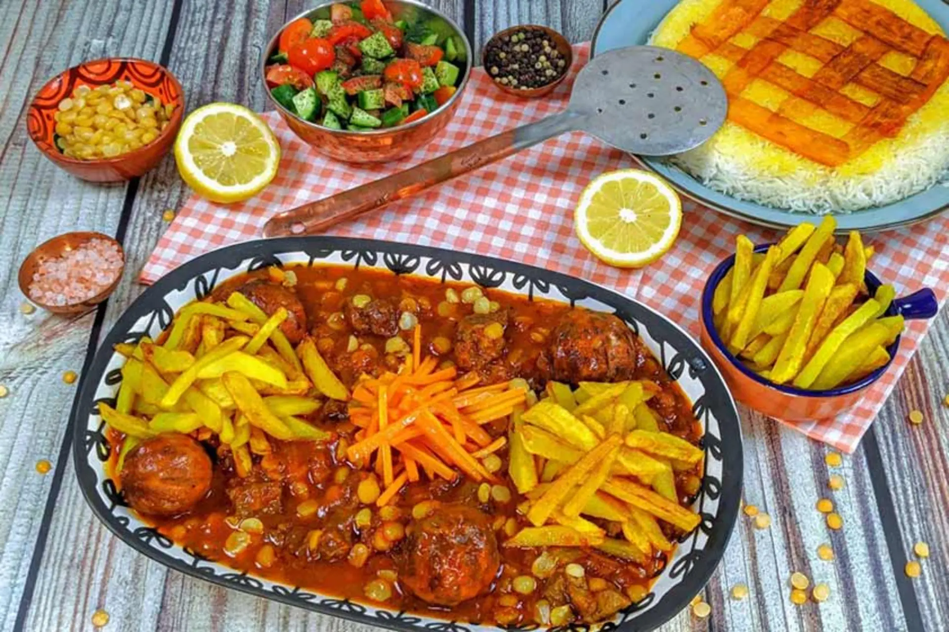خورش قیمه مجلسی با سیب زمینی، منبع عکس: thecaspianchef.com، عکاس: نامشخص