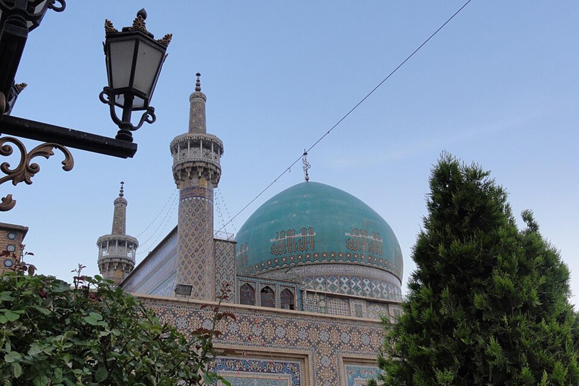 مسجد گوهرشاد از نمای بست شیخ طوسی