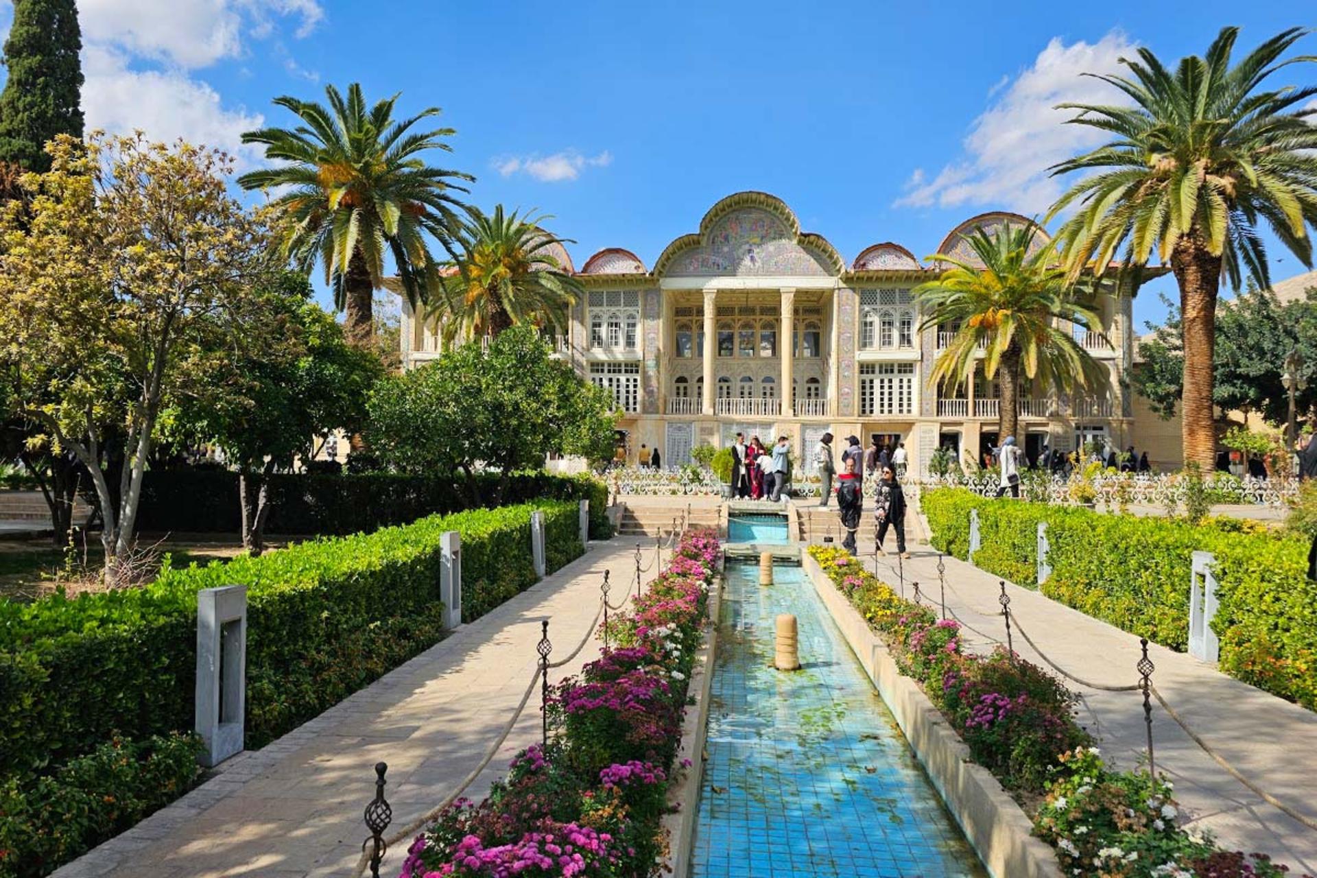 درختان نارنجستان قوام شیراز