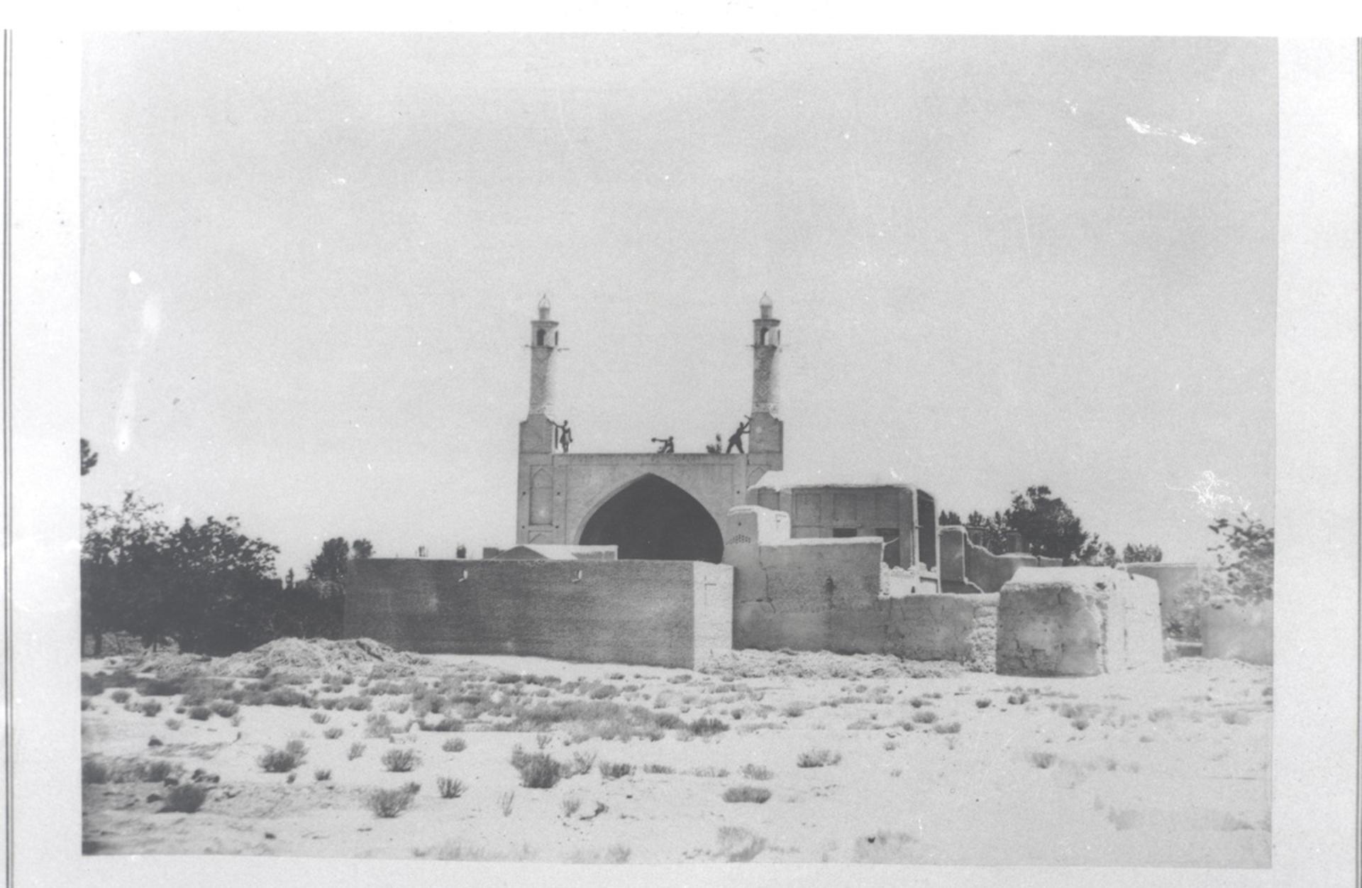 عکس قدیمی از منارجنبان