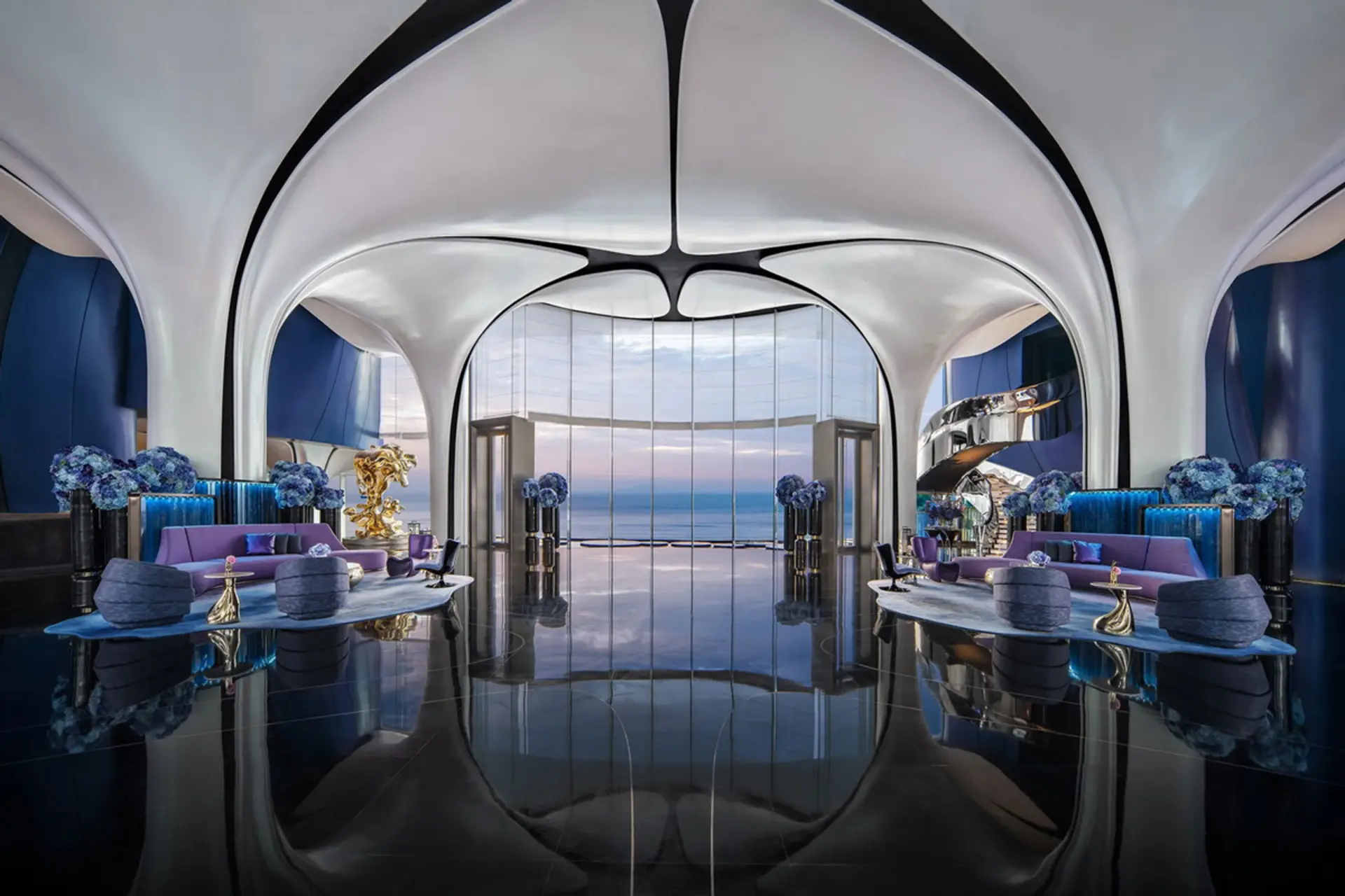 لابی هتل ام‌جی‌ام در شهر شنژن چین