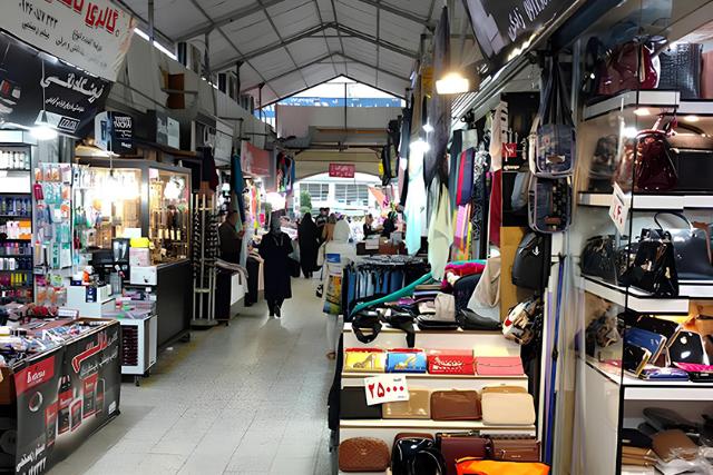 فروشگاه های راسته بازار ساحلی آستارا