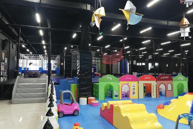 فضای بازی هلیوم پارک مشهد