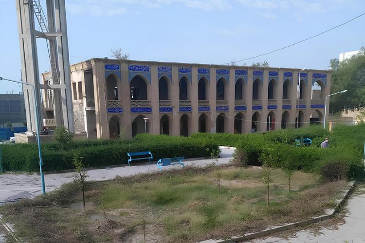 بنای تاریخی عمارت کلاه‌ فرنگی بندرعباس