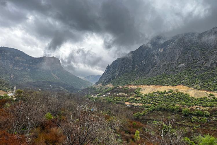 آسمان ابری در تنگه بوان