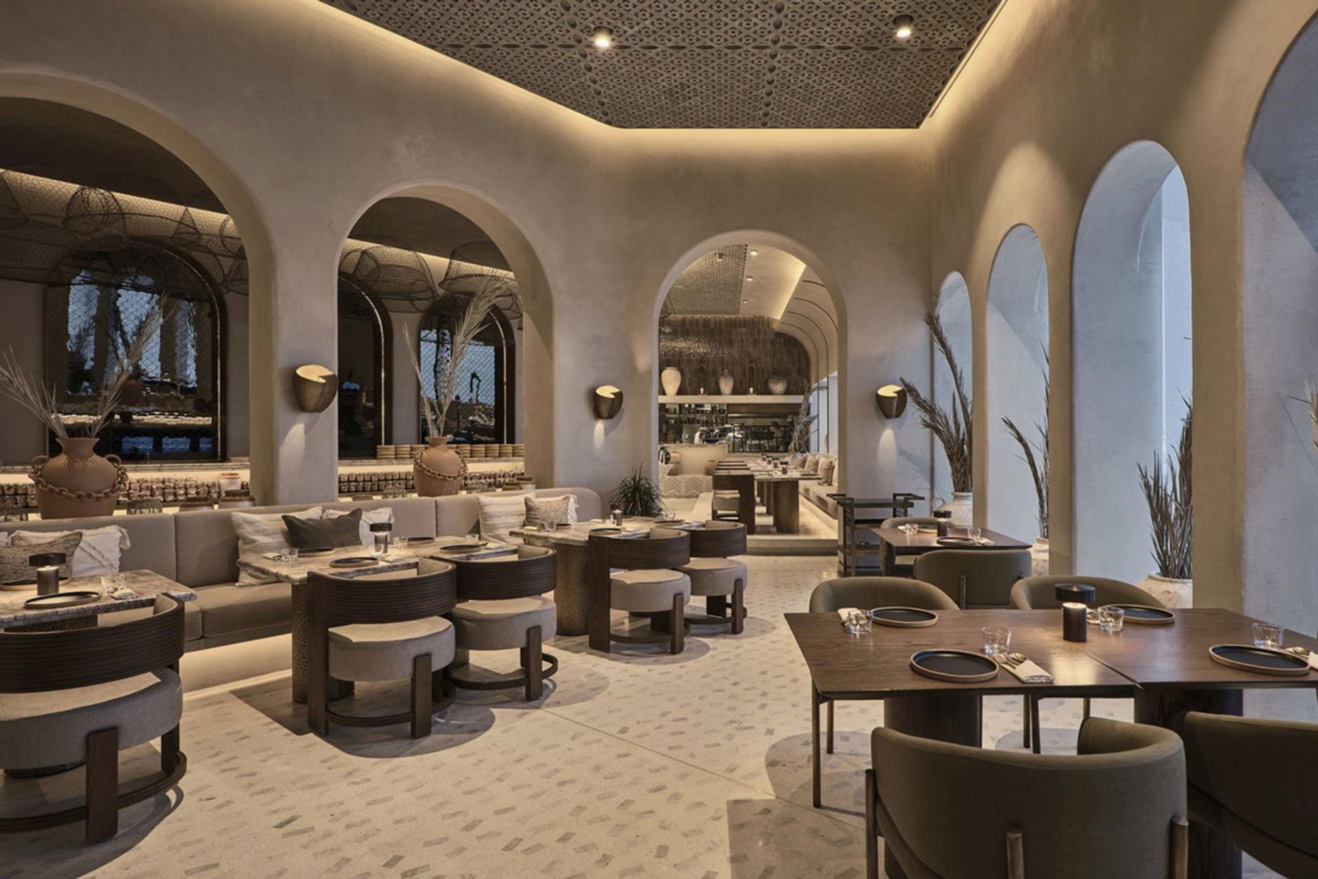 سالن اصلی رستوران میدار در کویت