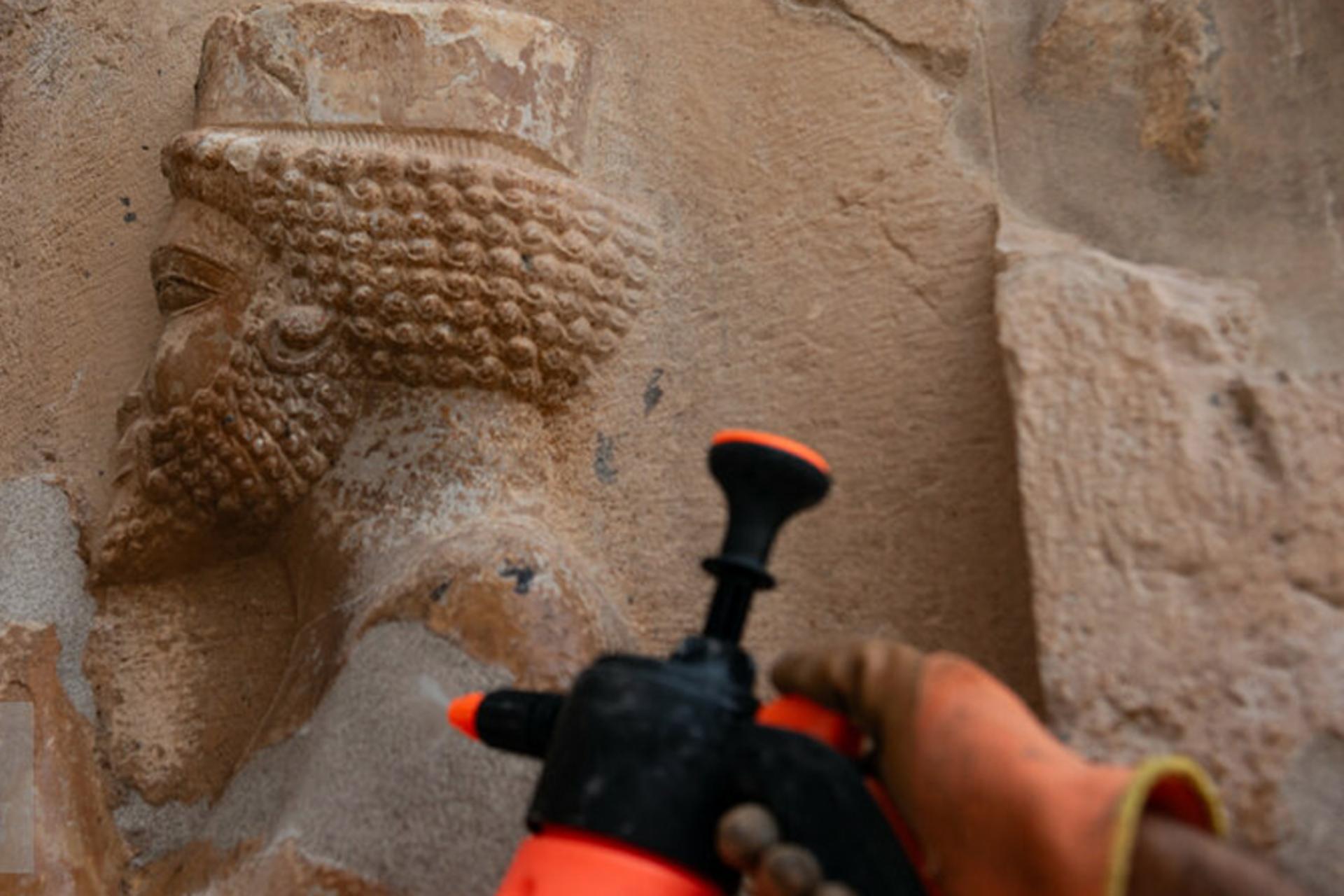 مرمت نقش رستم