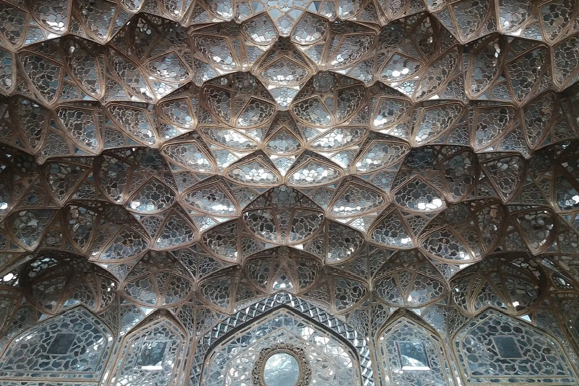 هنر آینه کاری