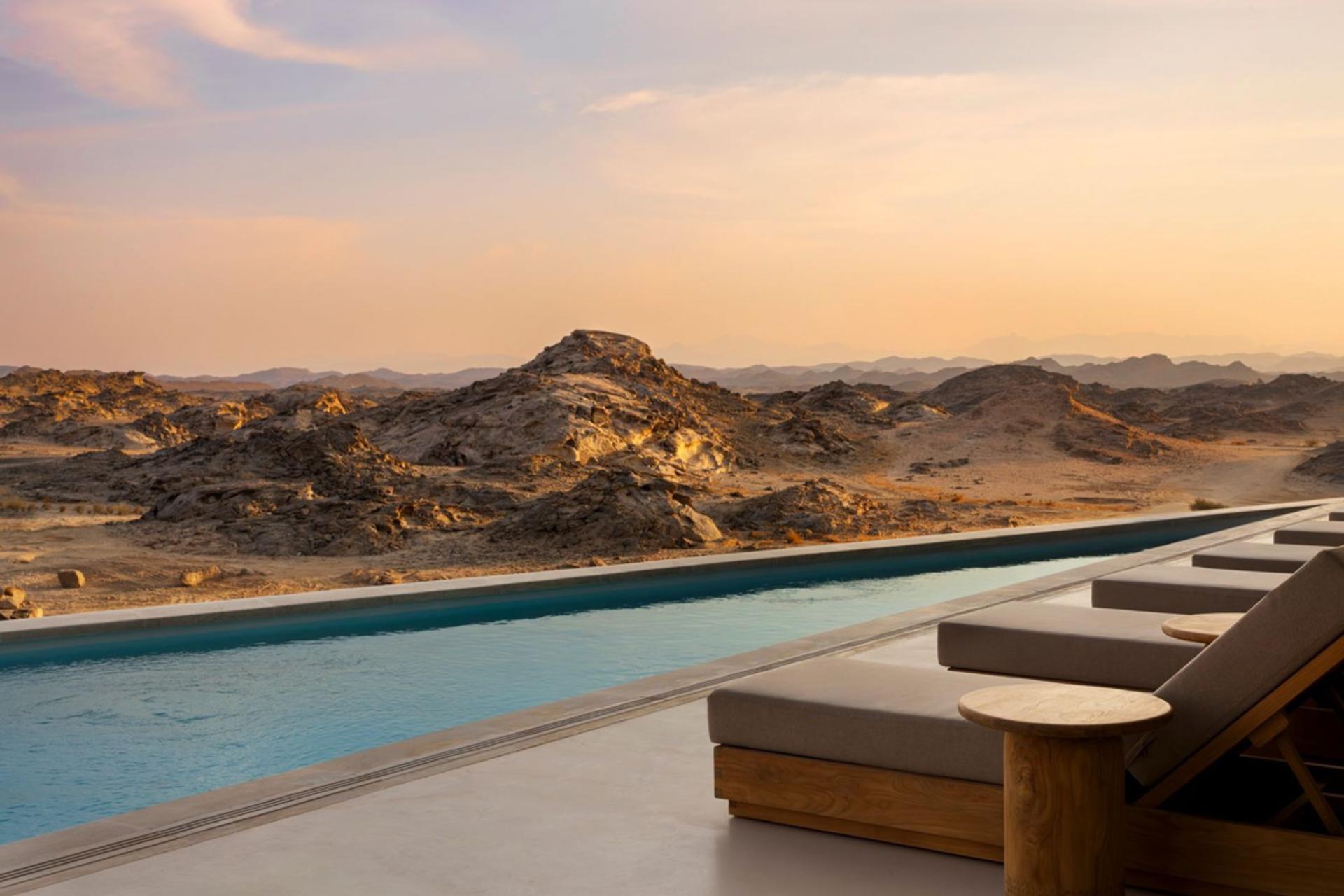 اقامتگاه صخره صحرا؛ تجربه‌ای معنوی از معماری صخره‌ای در قلب بیابان عربستان