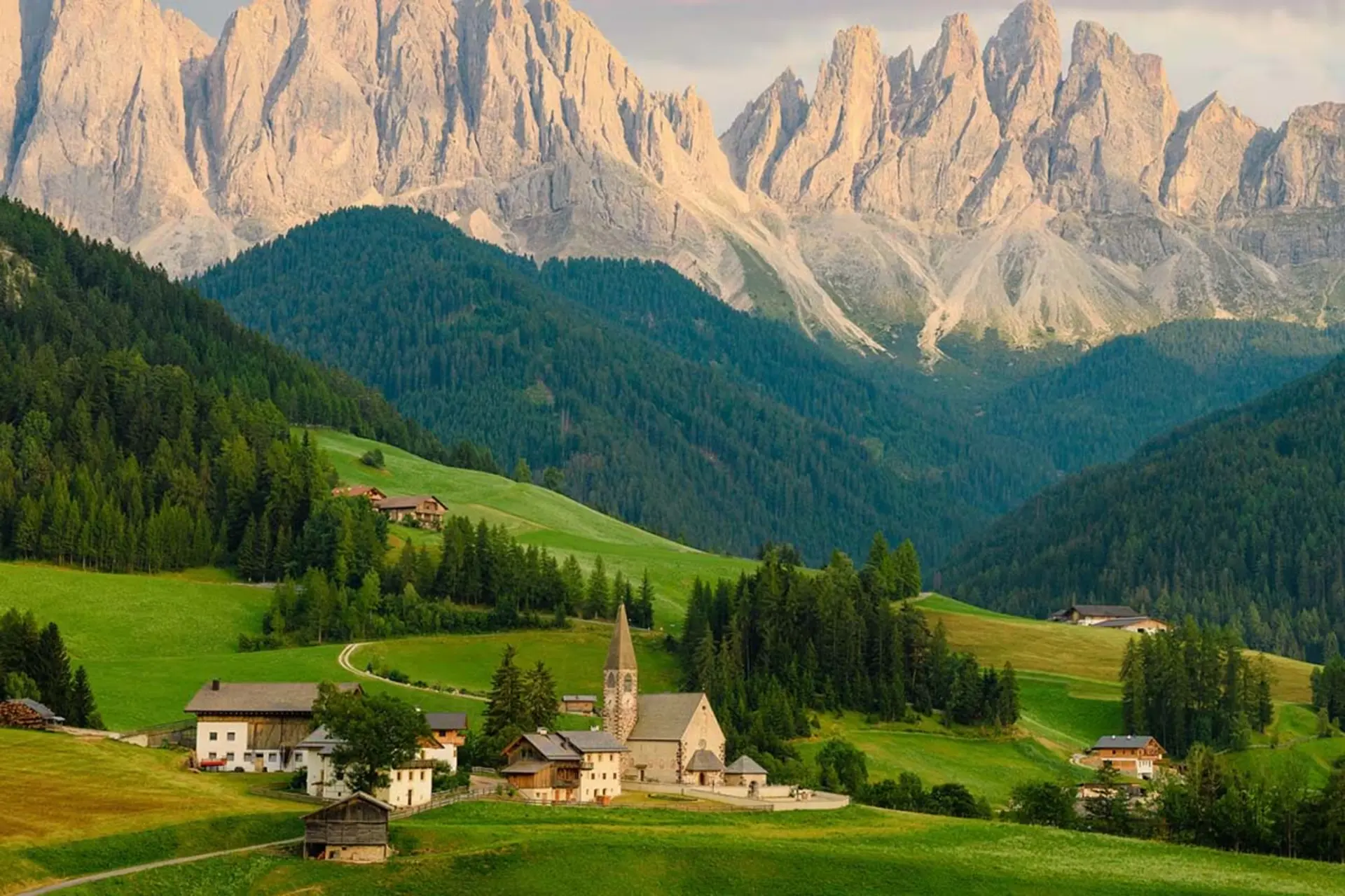 اینستاگرام کار دست روستای رویایی داد؛ جنگ ساکنان با گردشگری سلفی‌محور