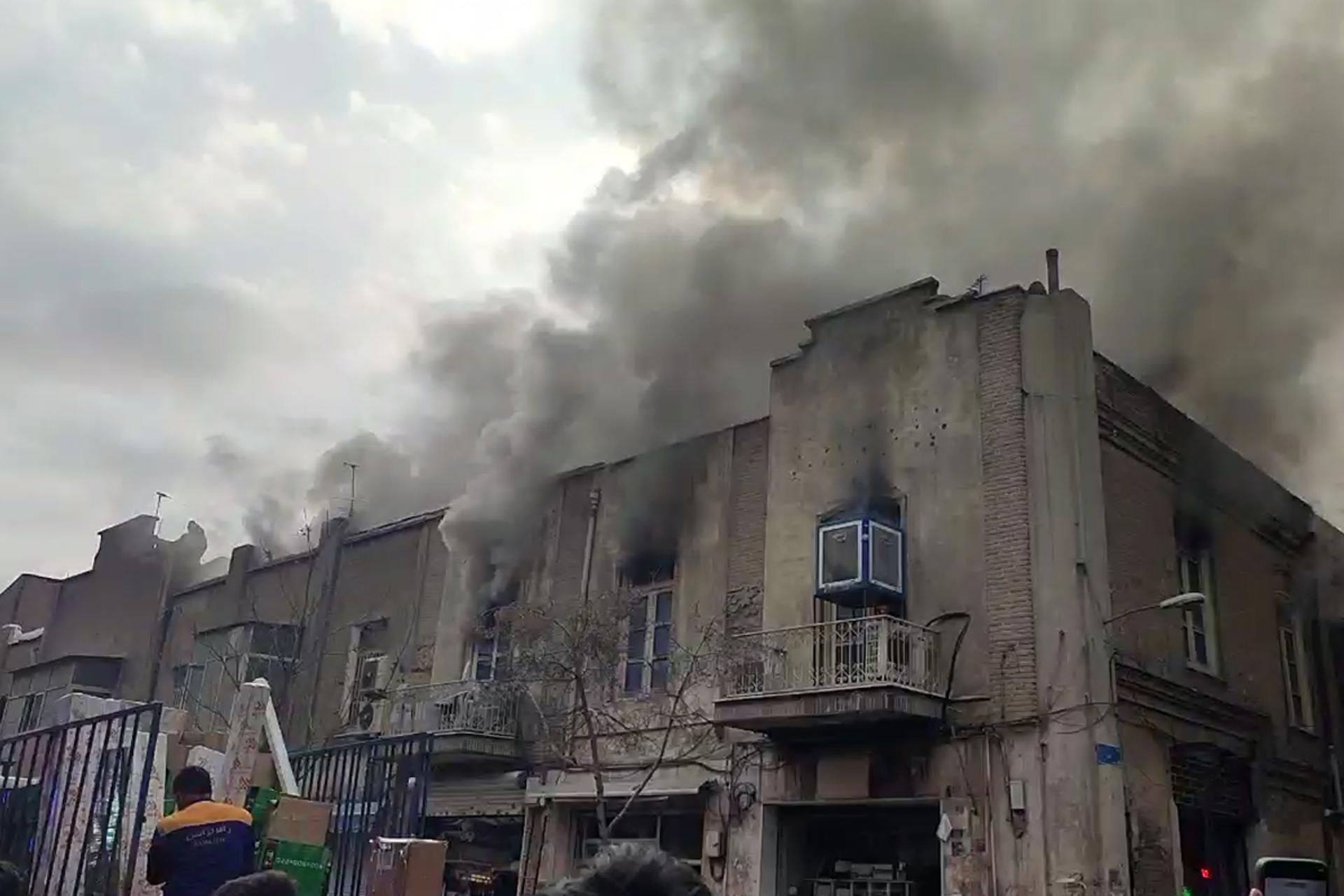 آتش به جان گراند هتل تهران افتاد (+جزییات و تصاویر)