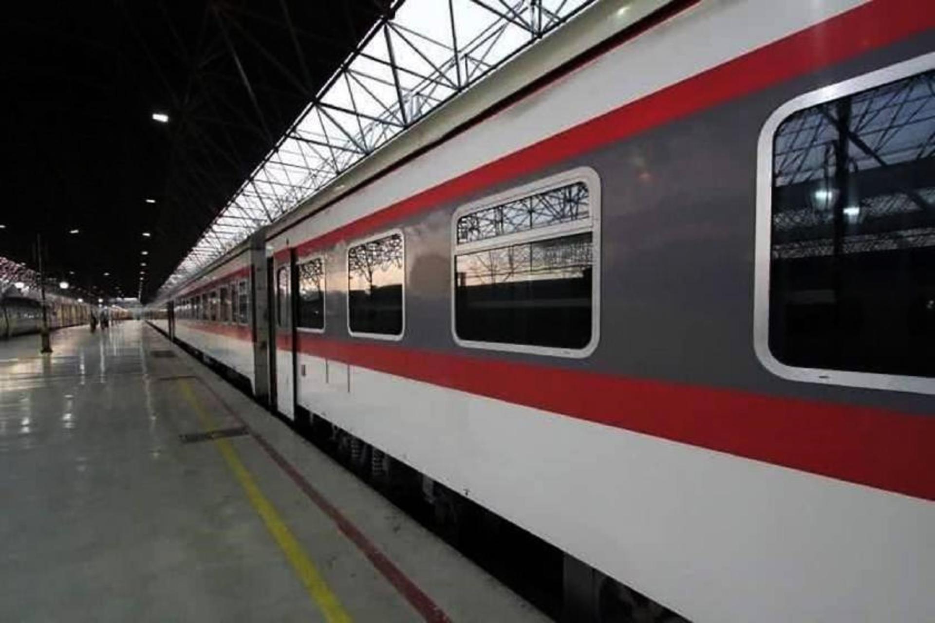 چطور از زمان پیش فروش بلیط قطار مطلع شویم؟