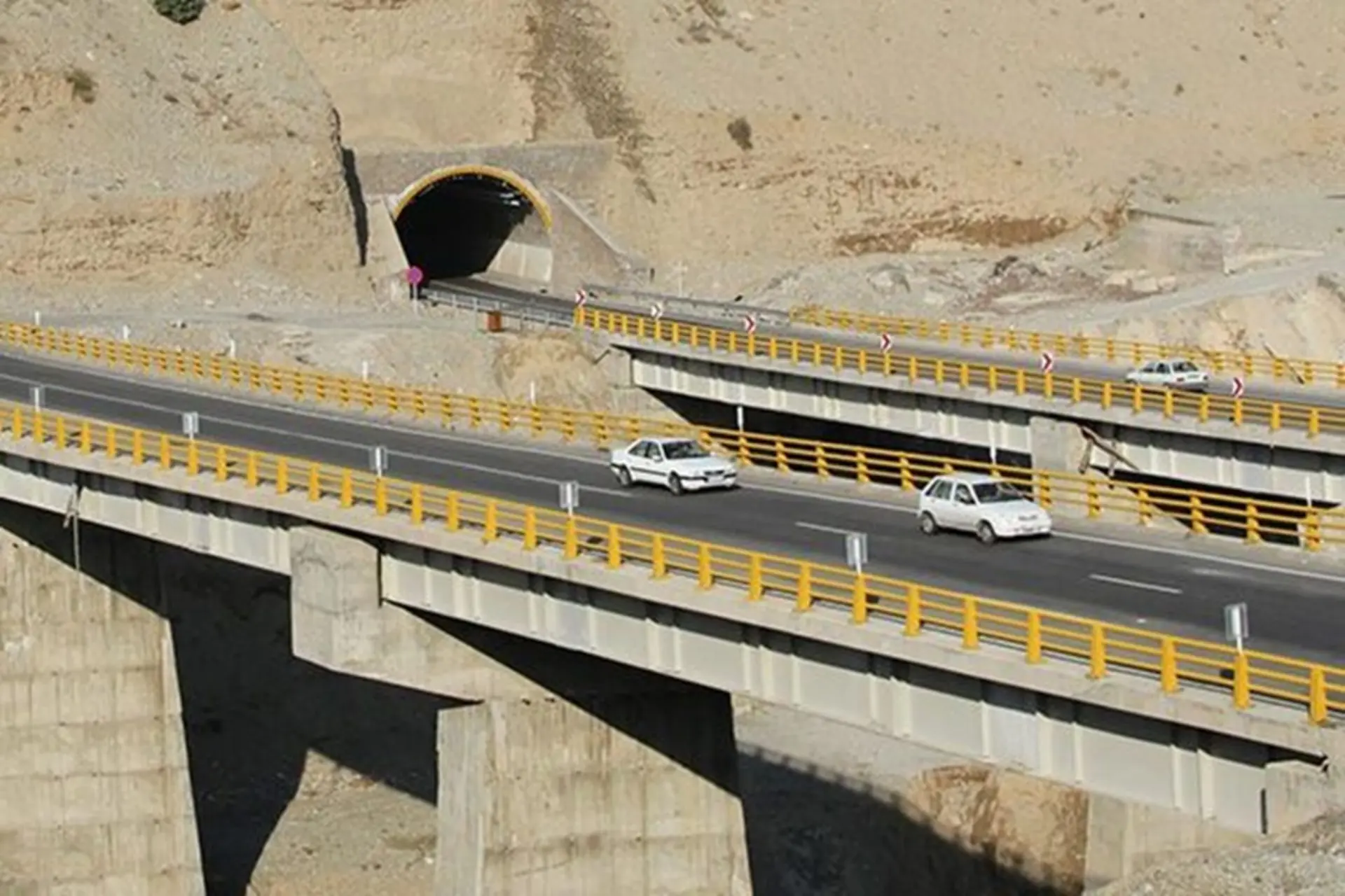 بازگشایی آزادراه پردیس-تهران پس از حادثه رانش