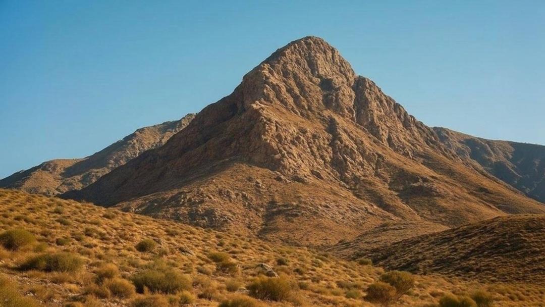 کوه کلنگ در نطنز