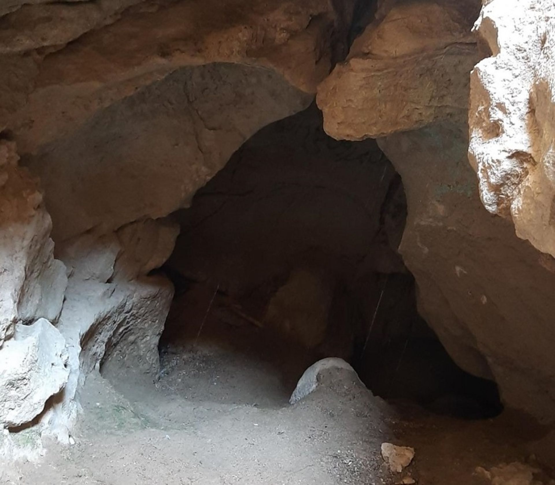 ورودی غارر بیدک بجنورد