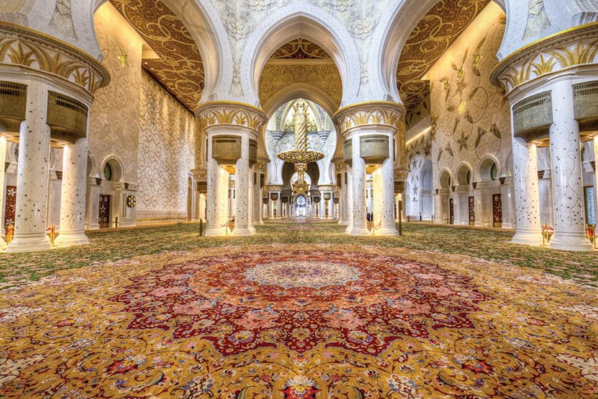 فرش ایرانی مسجد شیخ زاید