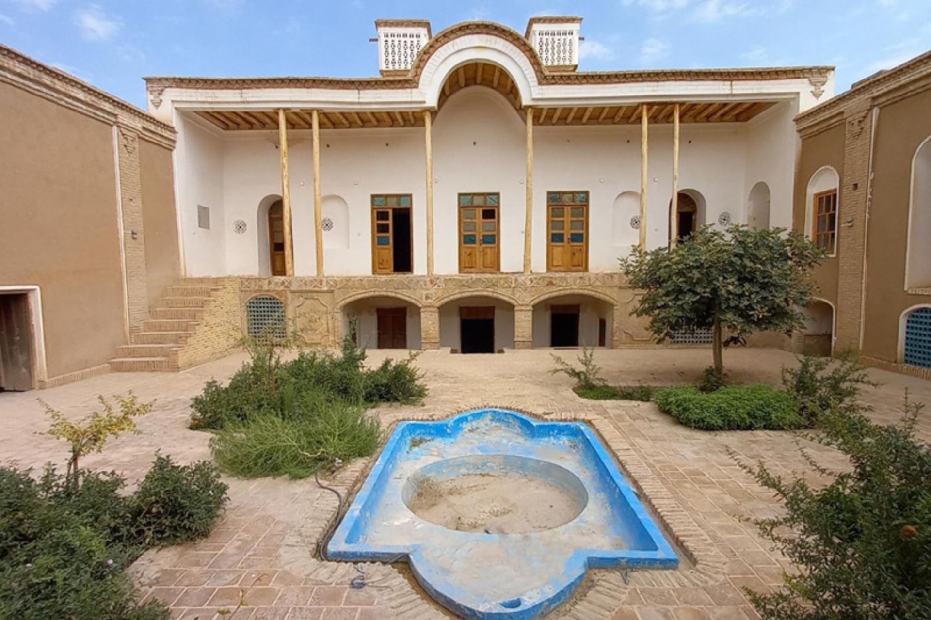 خانه تاریخی حشمت اللشکر سرخه