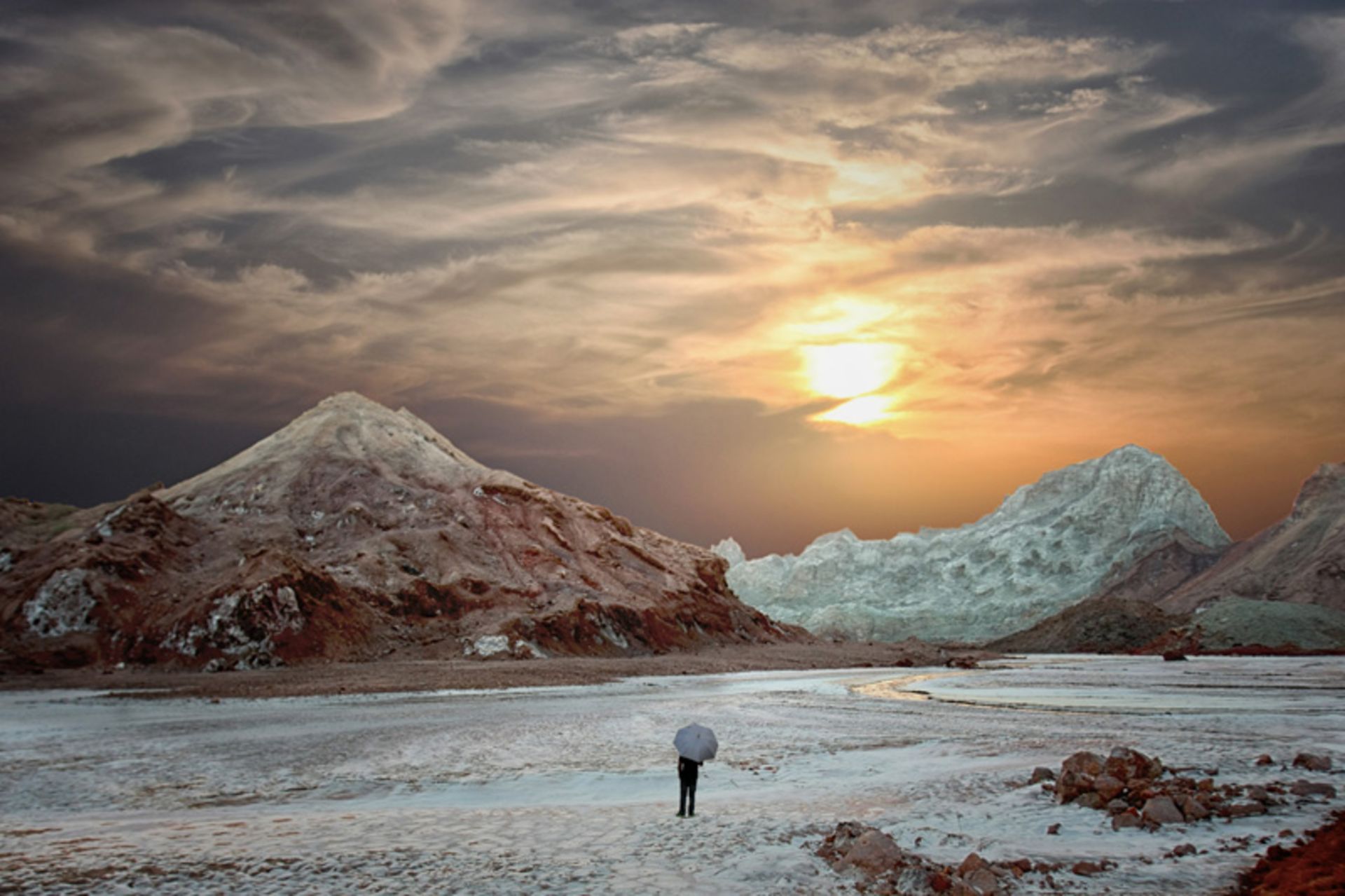 جزیره هرمز در غروب آفتاب