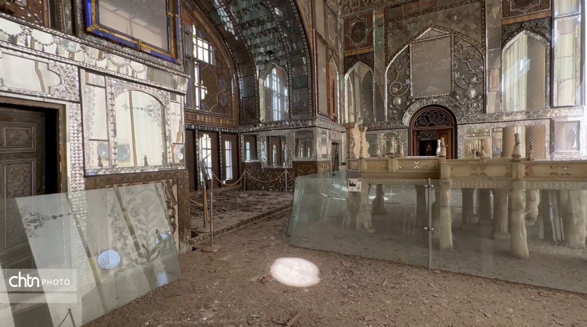 تخریب کاخ گلستان 