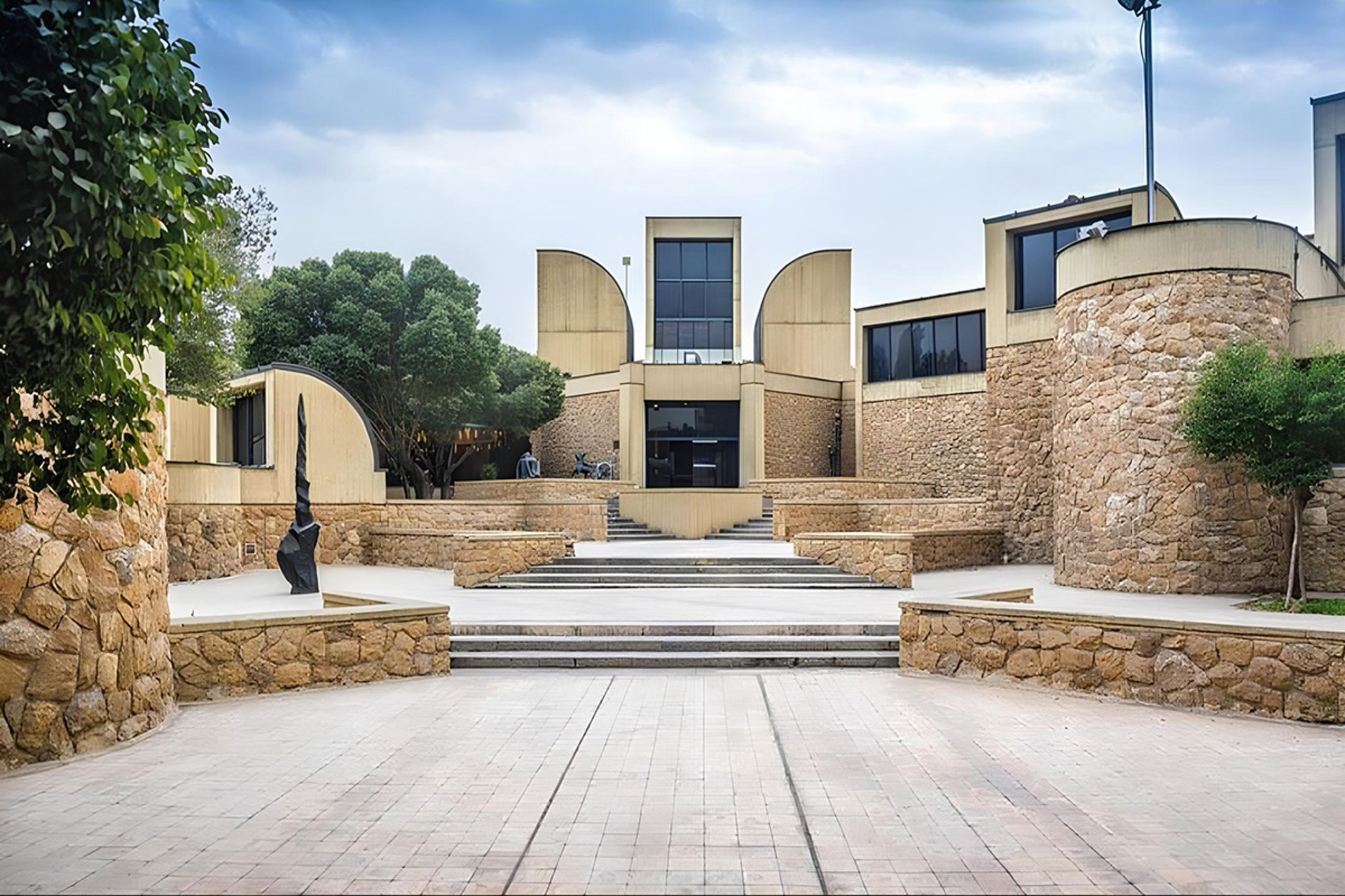 ورودی موزه هنرهای معاصر تهران