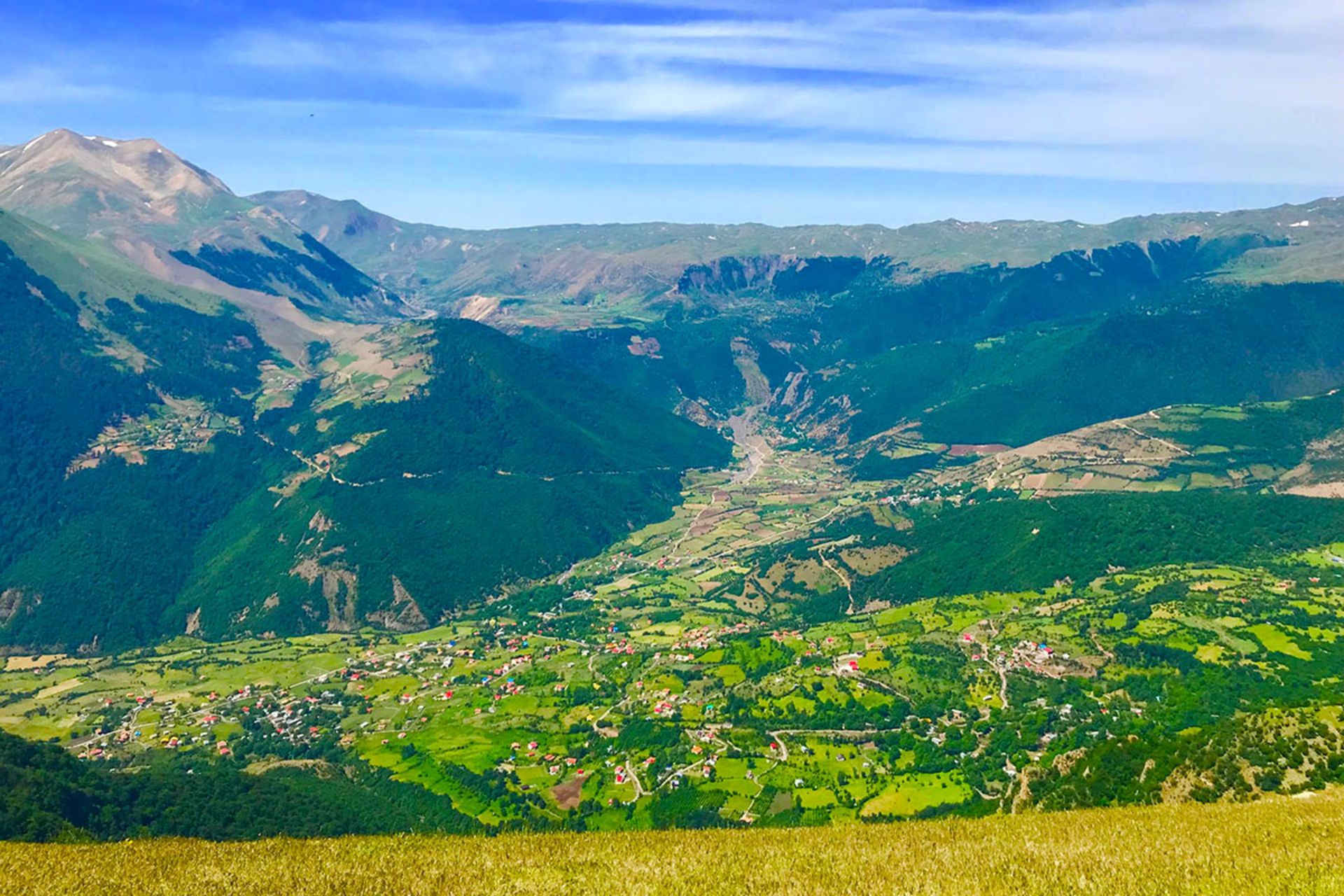تصویر هوایی از دره و ییلاق سوباتان