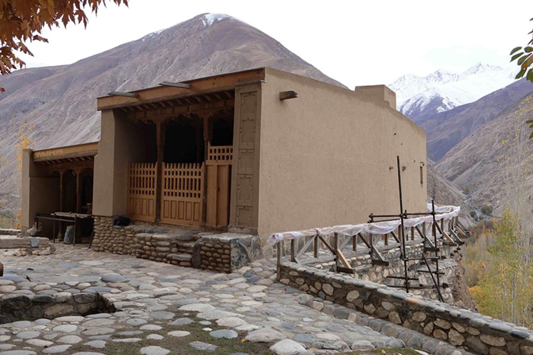 محل دفن ناصرخسرو قبادیانی در افغانستان
