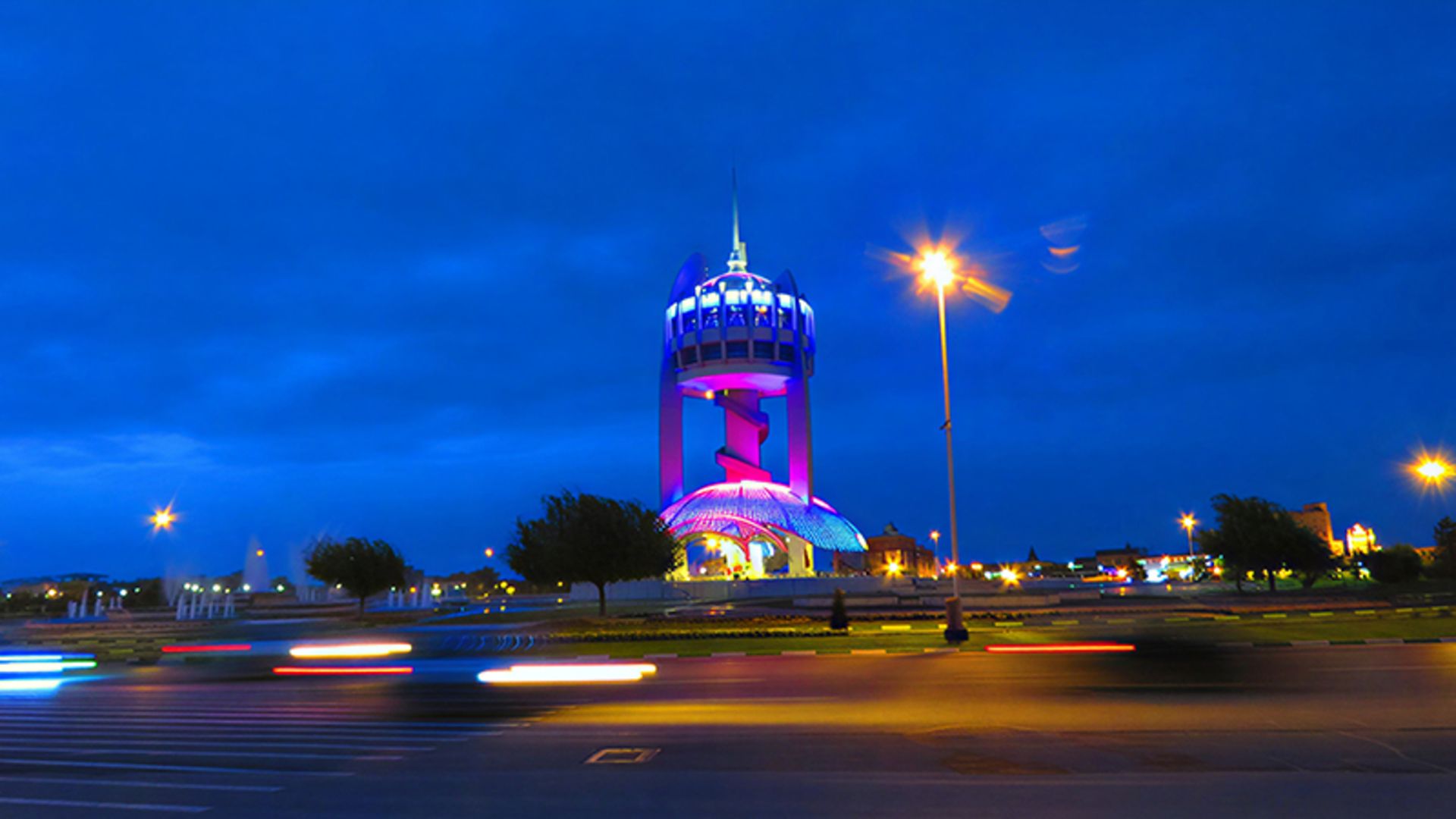 برج گرگان در شب