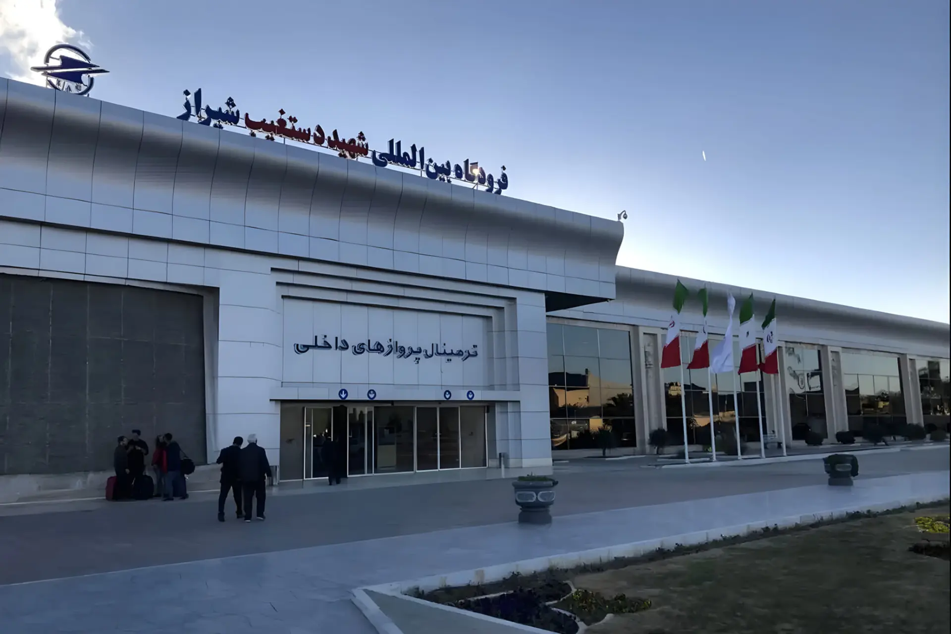 جزییات حادثه پروازی در فرودگاه شیراز؛ پرواز تهران منحرف شد