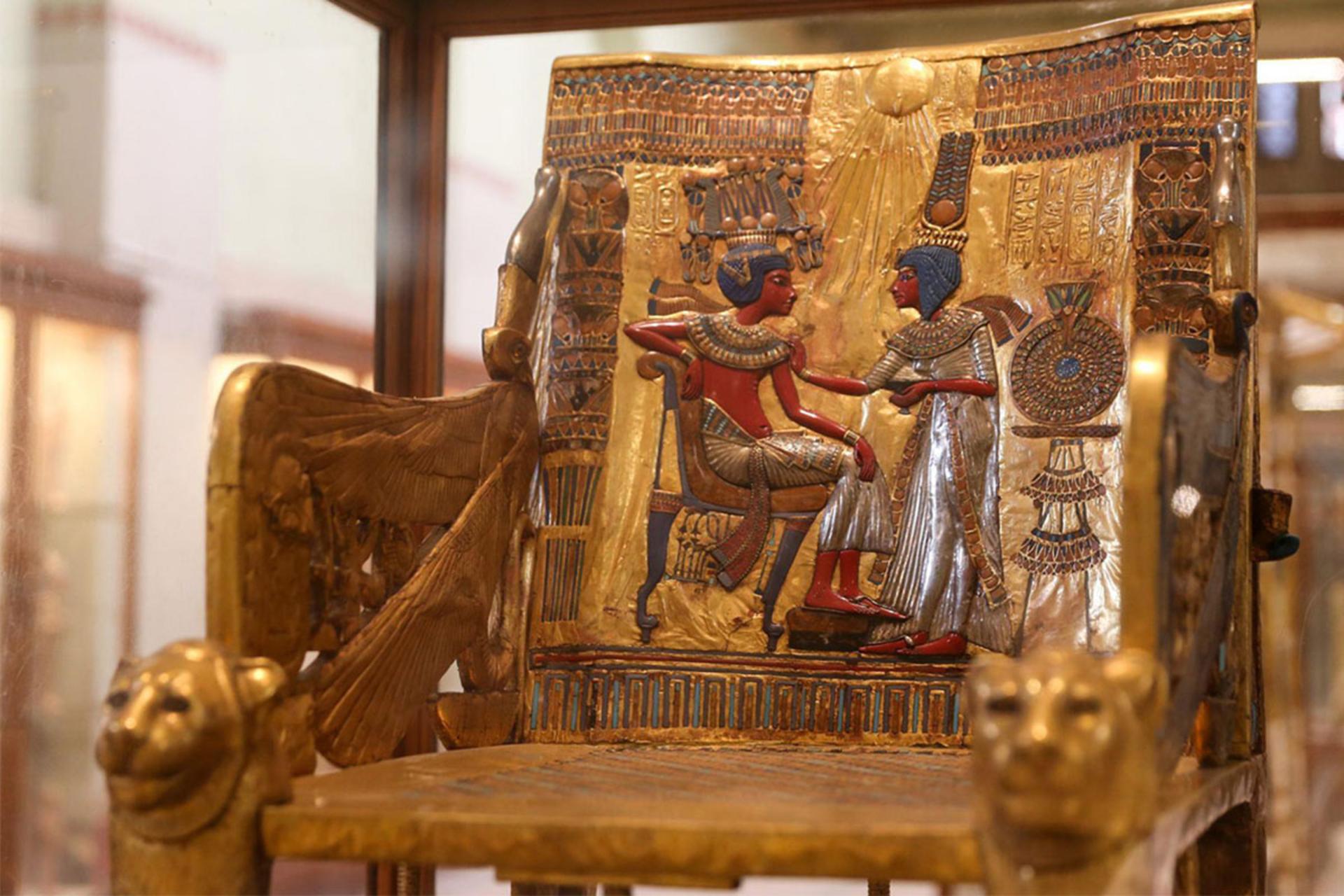 توت‌عنخ‌آمون، فرعون نوجوانی که مقبره‌اش در سال ۱۹۲۲ با گنجینه‌ها و رازهایش کشف شد