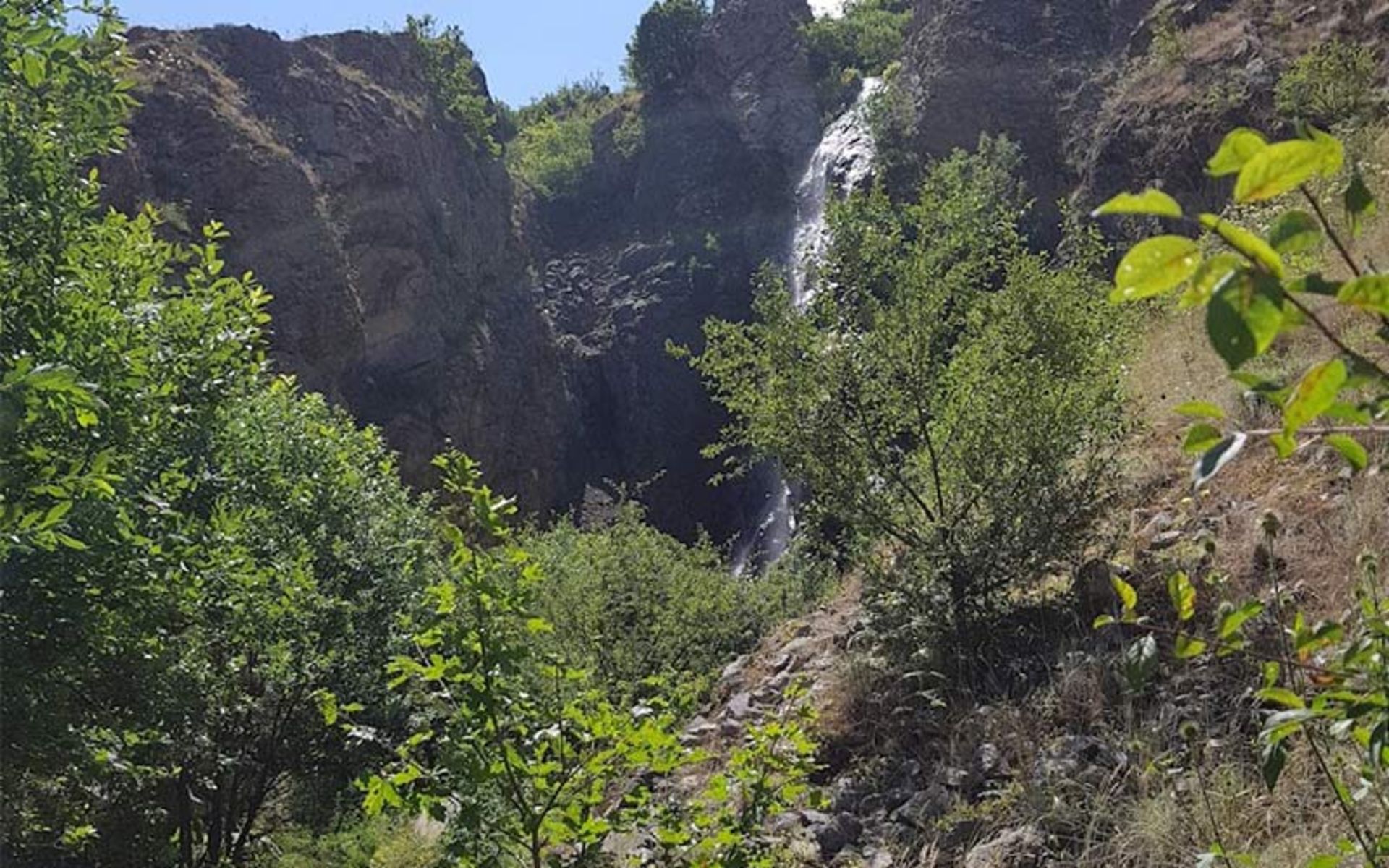 طبیعت آبشار اکاپل 