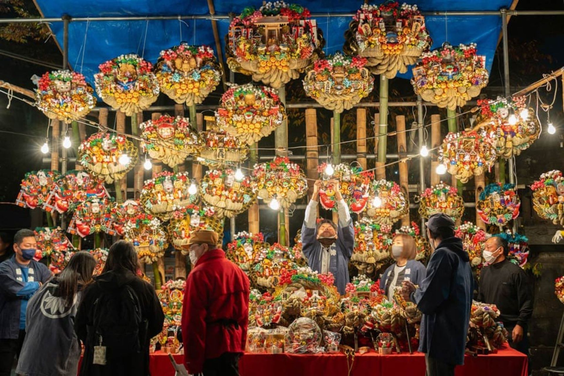 جشنواره سنتی ژاپنی توری نو ایچی در توکیو برای آرزوی رونق کسب و کار