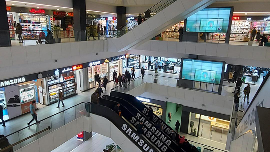 مراجعه کنندگان در طبقات مختلف پاساژ چارسو